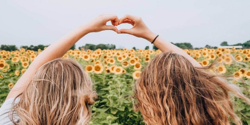 5 Ideas for What to Do if You’re Alone on Valentine’s Day [Galentine’s Day 2023]