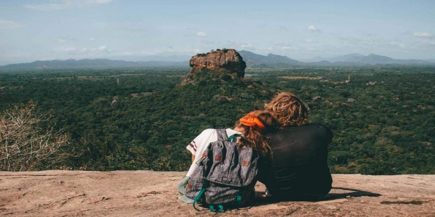 Best Gifts For People Who Love To Travel 2023: Where To Go On Valentine’s Day
