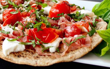 Caprese Flatbread With Prosciutto: Easy Campfire Flatbread Pizza