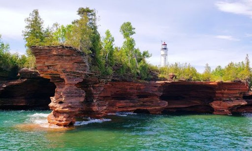 15 Best National and State Parks Near Madison, Wisconsin