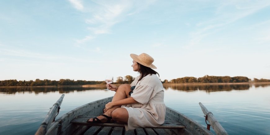 Where To Go For Mother’s Day 2023: Beautiful Glamping Gifts For Mom