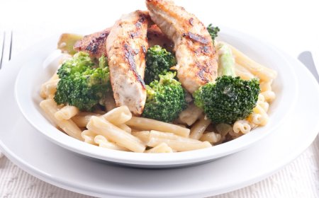 Dutch Oven Recipe: Chicken Pasta With Herbs