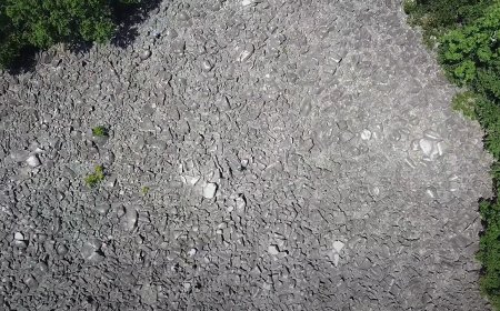 Head to Ringing Rocks County Park to Hear Rocks ‘Sing’, and Don’t Forget Your Hammer