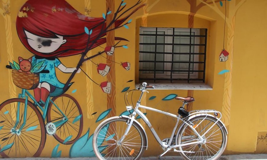 8 Fun Bike Tours to See Street Art