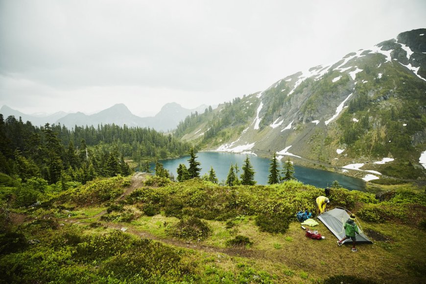 Bear Grylls’s Dos and Don’ts on the Where to Make Camp