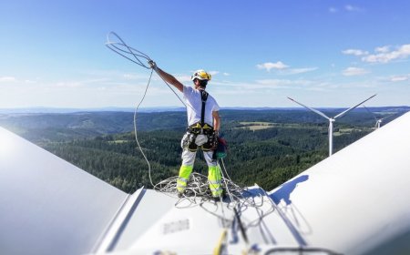 5 Jobs That Pay You Very Well To Spend Time Outdoors