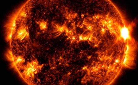 Sun Flare Knocks Out Radio Transmission and We Should Expect to See More