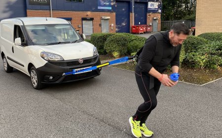 Man Who Survived Bungee Cord Snap Attempts World Record