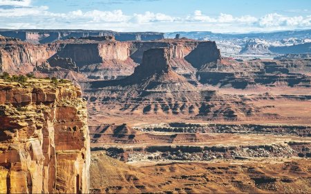 Craving Adrenaline? Here Are 7 of the Most Dangerous Hikes in the U.S.