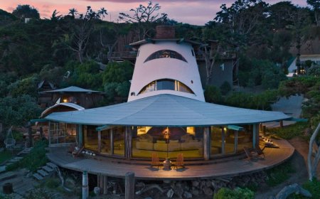 Artsy Malibu Dream House, the Sandcastle, Hits the Real Estate Market