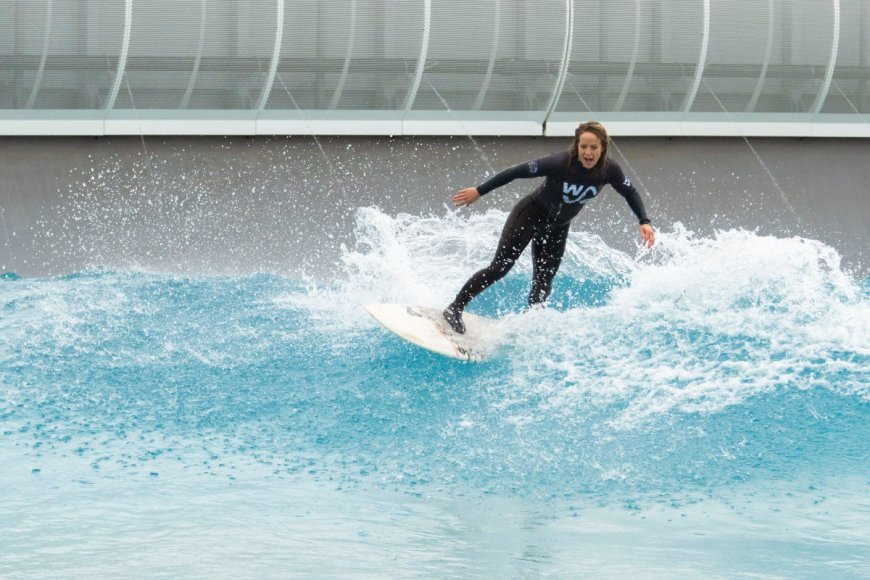 These Human-Made Waves Are Powered by Solar Energy