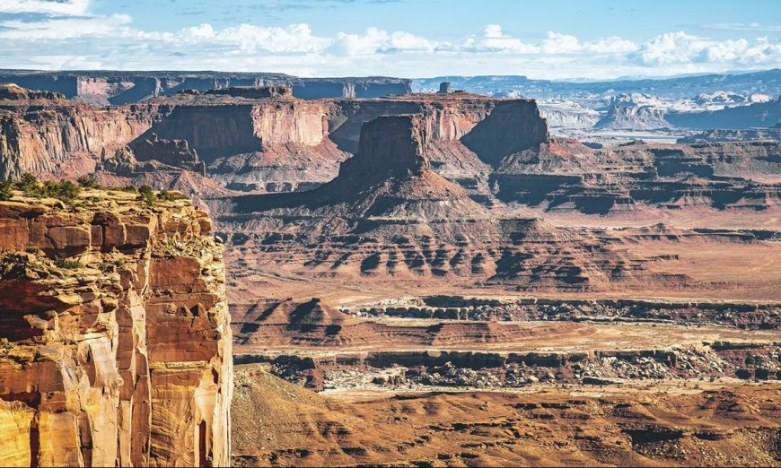 Craving Adrenaline? Here Are 7 of the Most Dangerous Hikes in the U.S.