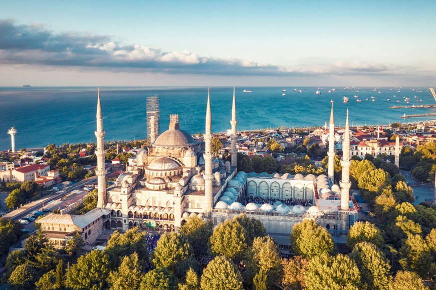 Plan Your Next Adventure in These Countries Where The U.S. Dollar Is Strong