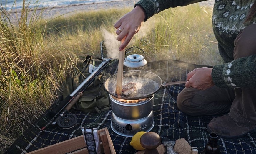 This Titanium Camping Pot is So Light, You’ll Forget You’re Holding It 