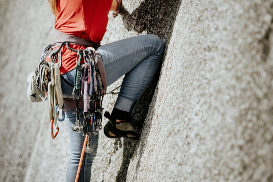 ‘Poop Bags’ to be Given to Rock Climbers Visiting Squamish to Help With ‘Convenient Waste Disposal’