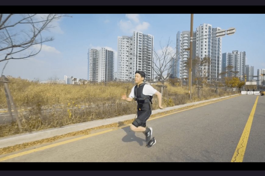 How An Exoskeleton Suit Could Help You Run Faster