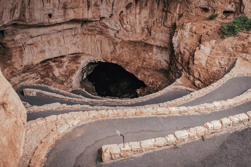The 5 Best National Parks with Caves to Explore