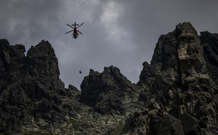 Viral Video: Internet Trolls Harass Hikers After They Called for Help