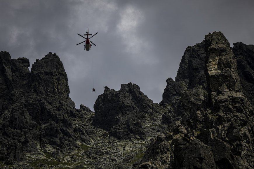 Viral Video: Internet Trolls Harass Hikers After They Called for Help