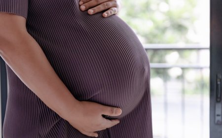 Woman Went Into Labor On Delta Flight And Delivered Baby On The Plane