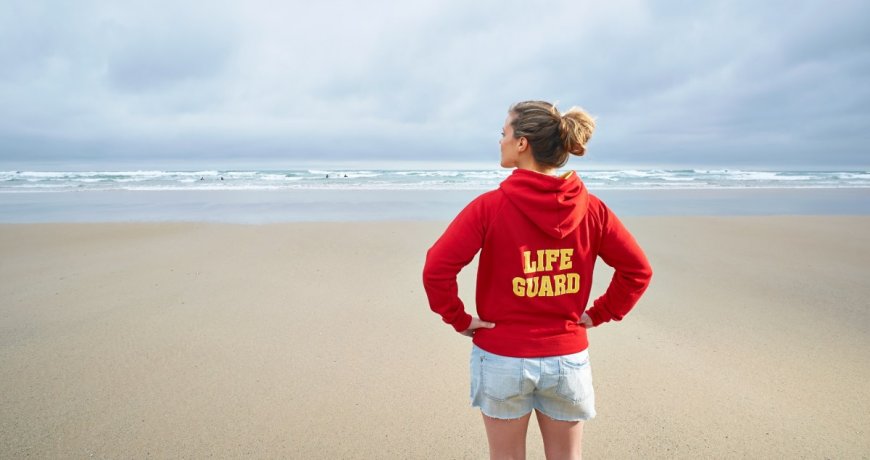 Lifeguard Rescued One Of The World’s Rarest Sea Turtles