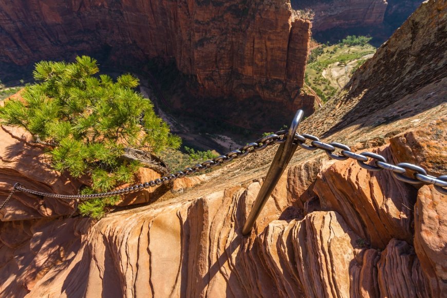 Hiker Dies After Falling From Angels Landing Trail in Zion