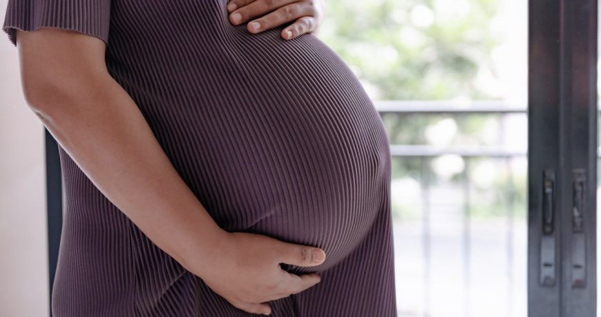 Woman Went Into Labor On Delta Flight And Delivered Baby On The Plane