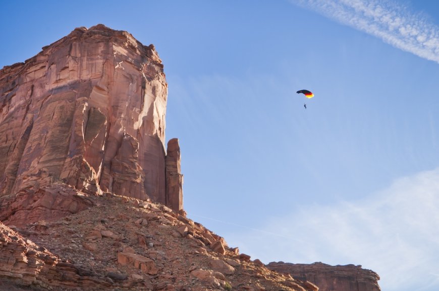 BASE Jump Guide and Client Die During Tandem Jump in Utah