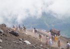 Father Abandons Young Son on Mount Fuji so He Could Summit