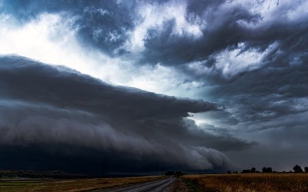 WATCH: Massive Shelf Cloud Looks Like Tsunami in the Sky