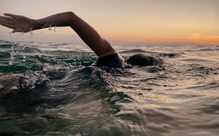 Woman Reaches Halfway Point on Swim Down California Coast